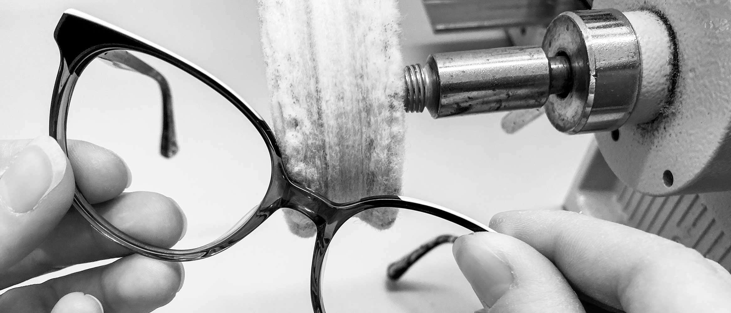 optik ganz: Brillen aus der hauseigenen Meisterwerkstatt